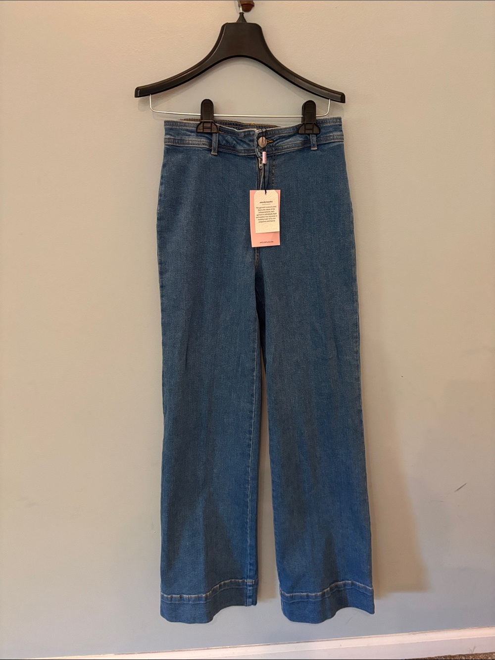 High-Rise Wide-Leg Jeans in Medium Blue